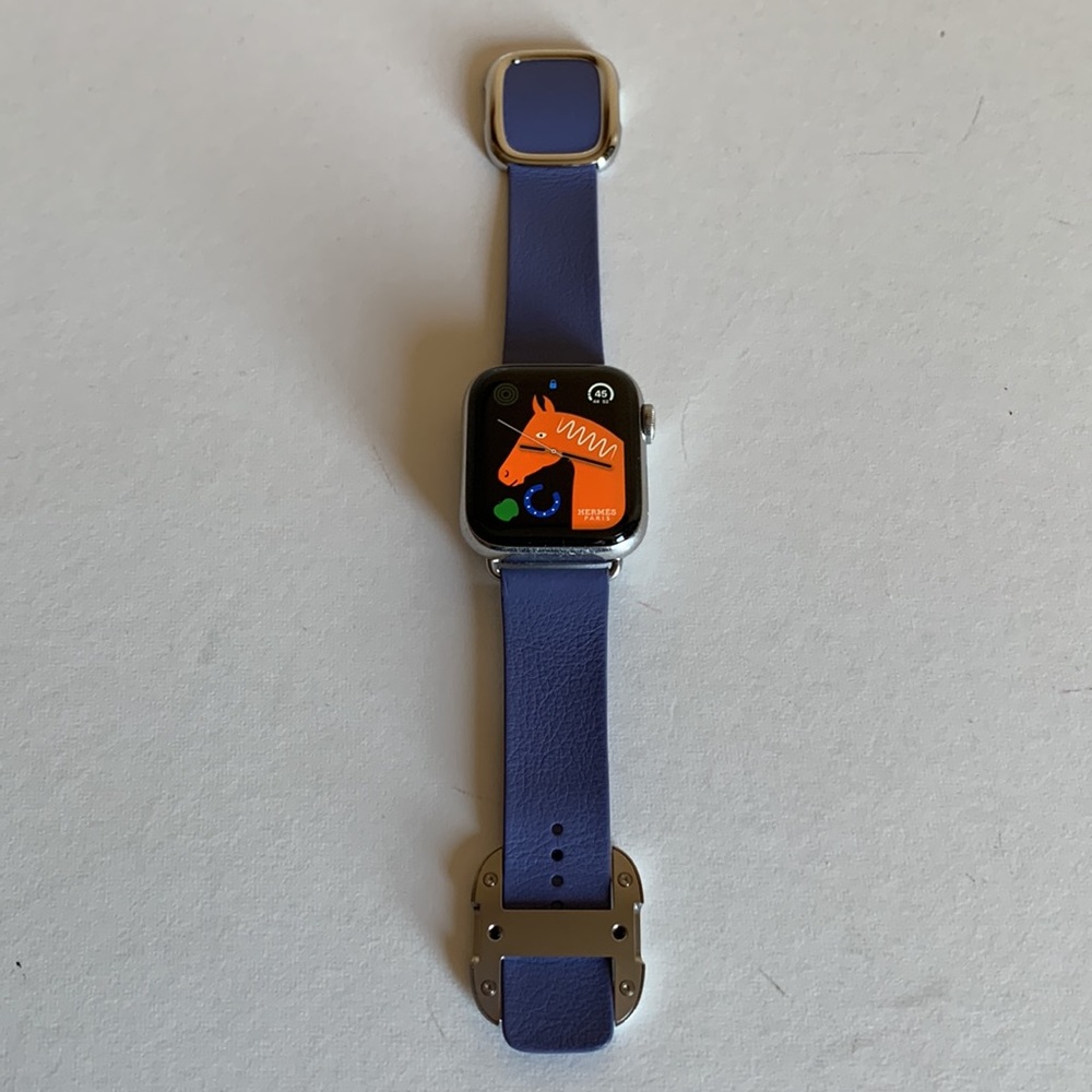 Apple Leather Wisteria Modern Buckle for Apple Watch 41mm - Picture 3 of 16